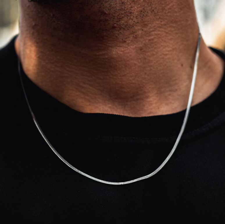 Minimal Silver Snake Chain