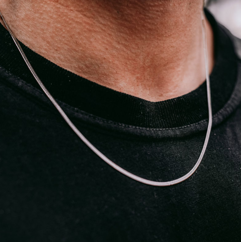 Minimal Silver Snake Chain