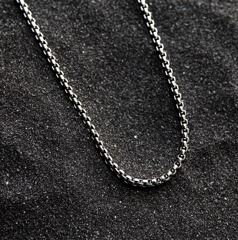 Masculine Box Chain